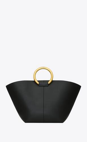 maxi tote in smooth leather