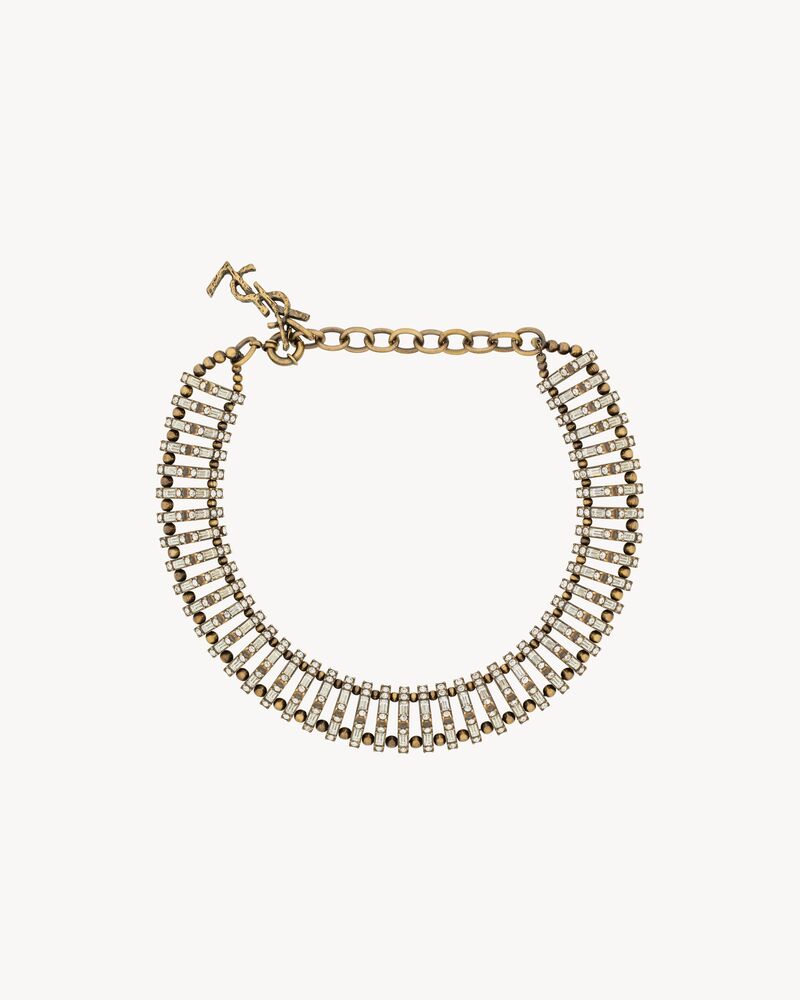 Collier pyramide en métal et cristal