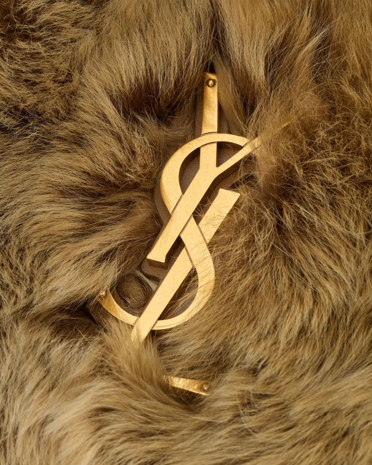 생로랑 시어링 오버사이즈 니키 숄더백 801627AAD1O2979