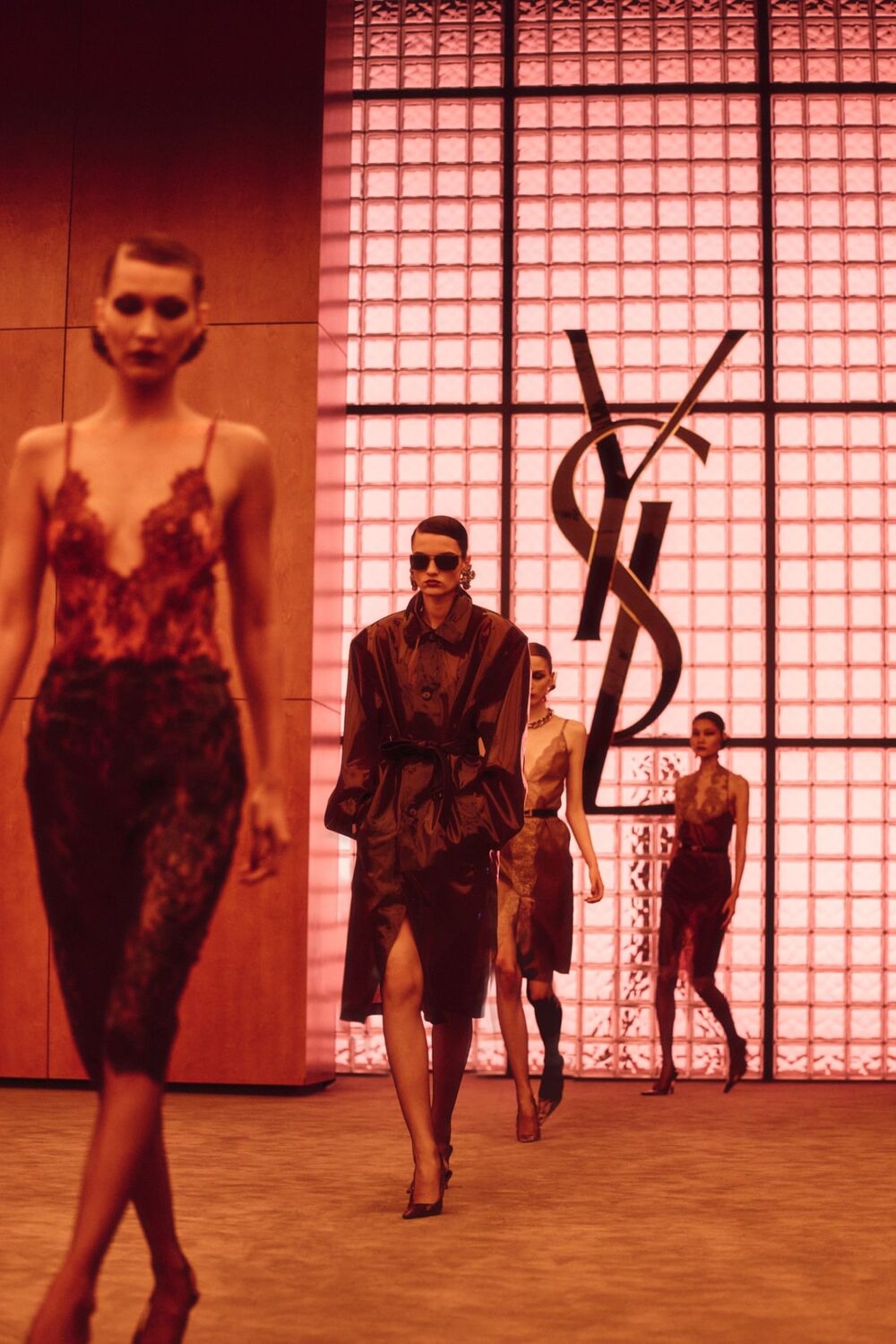 WW26 > Single > Visual 4  > image